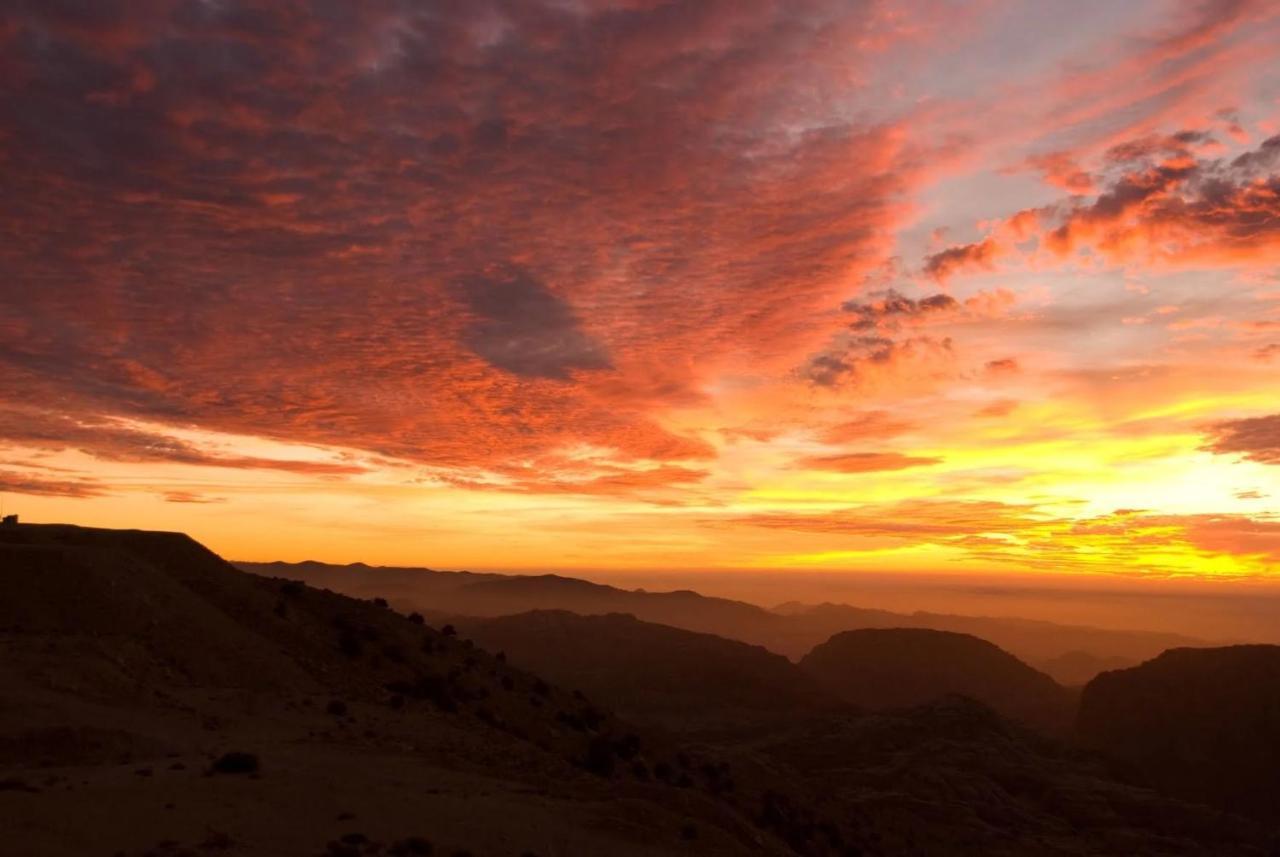 Petra Heart Hotel Вади Муса Экстерьер фото